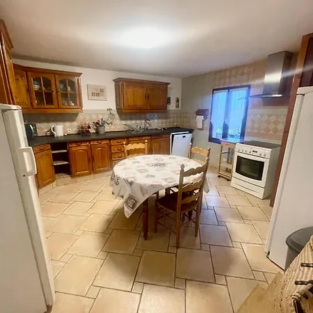 Maison A La Campagne Avec Piscine Et Jacuzzi *
