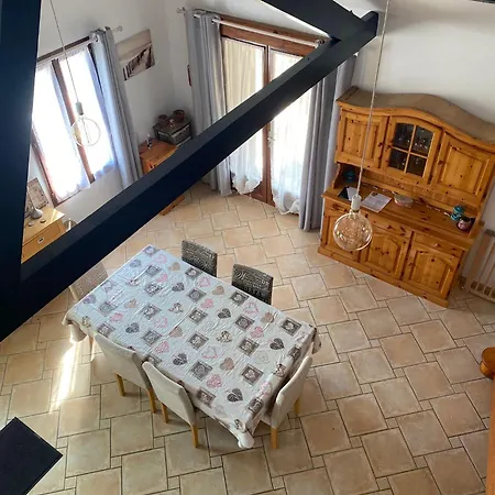 Vakantiehuis Maison A La Campagne Avec Piscine Et Jacuzzi *