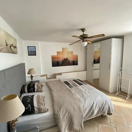 Maison A La Campagne Avec Piscine Et Jacuzzi * Buanes